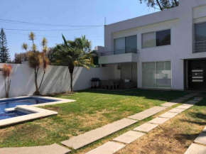 Casa Cascada, Cuernavaca. Alberca climatizada 24/7
